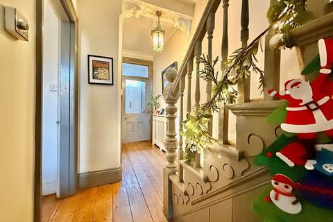 undefined, Anson Place, St Judes, Plymouth. A Characterful Three-Bedroom Home Moments from the City Centre, sunny courtyard garden