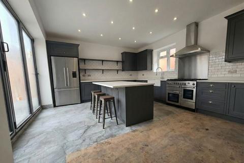 undefined, Hollies Drive, Wednesbury, WS10