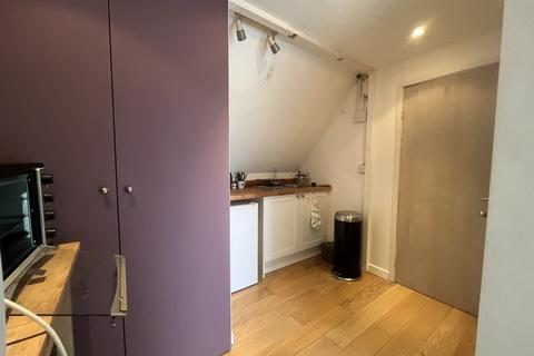 undefined, Sanham Green, Hungerford