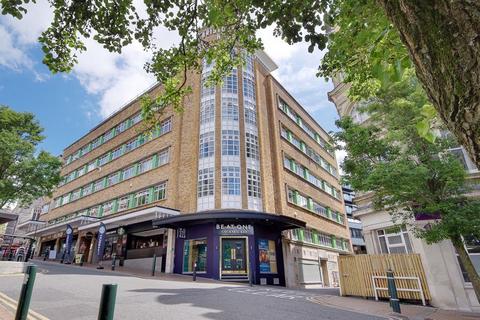 2 bedroom apartment for sale, Post Office Road, Bournemouth