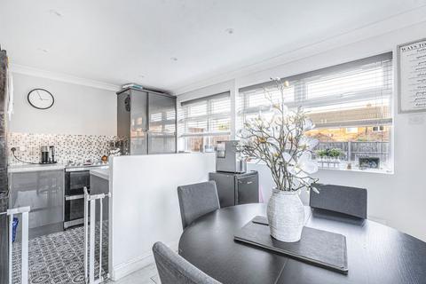 undefined, Tiffany Close, Bletchley, Milton Keynes