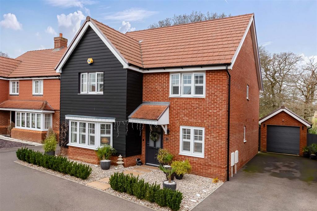 Water Lily Way 24.jpg