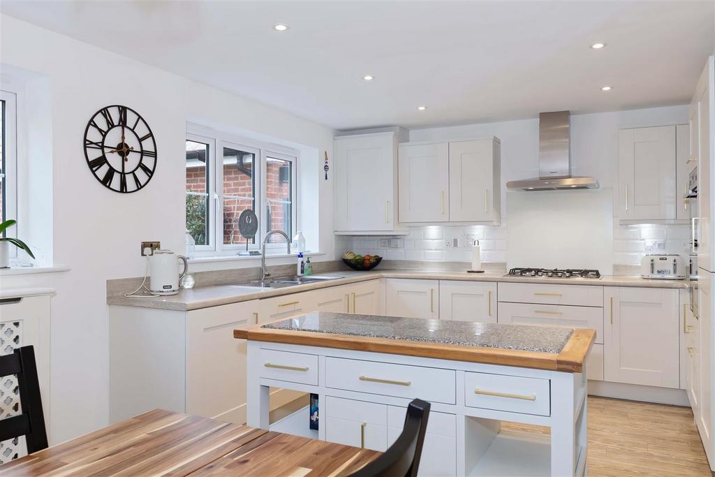 Water Lily Way 15.jpg