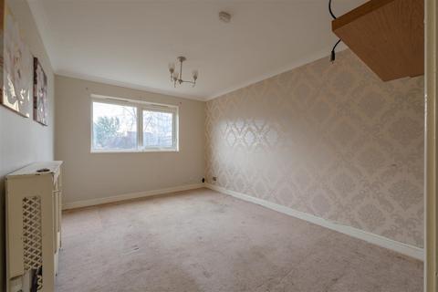 undefined, Dell Crescent, Northampton NN3