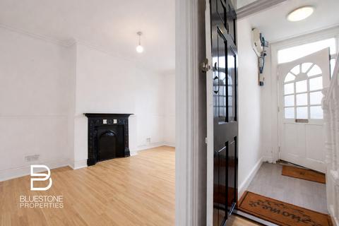 1 bedroom ground floor flat for sale, Alston Road, Tooting