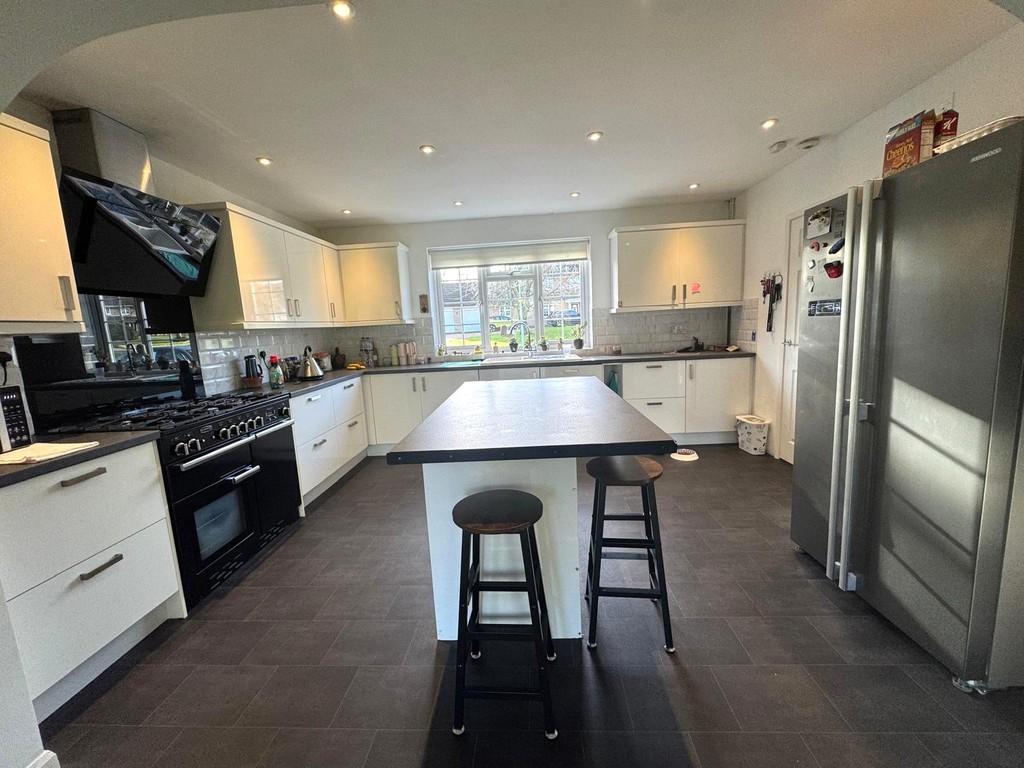 Whats App Image 2025-12-10 at 11.54.31 (2)