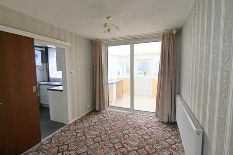 3 bedroom semi-detached house for sale, Lamborne Road, Leicester