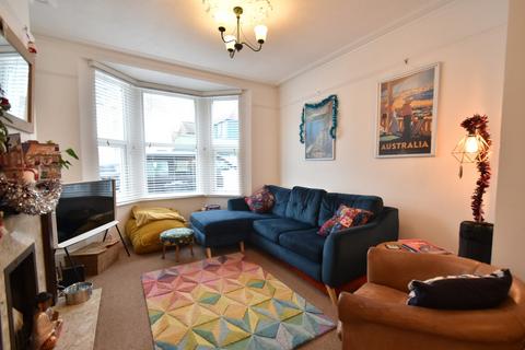 3 bedroom terraced house to rent, Kendal Road, Hove