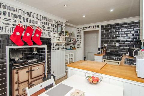 3 bedroom terraced house for sale, Queen Street, Burntwood WS7