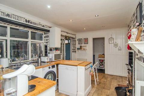 3 bedroom terraced house for sale, Queen Street, Burntwood WS7