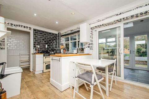 3 bedroom terraced house for sale, Queen Street, Burntwood WS7