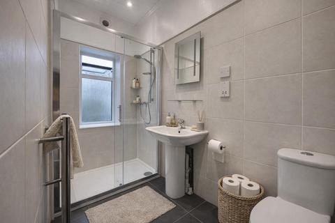 Studio to rent, Frognal, Hampstead, NW3