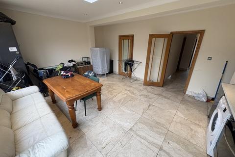 undefined, Arcadian Gardens, London N22
