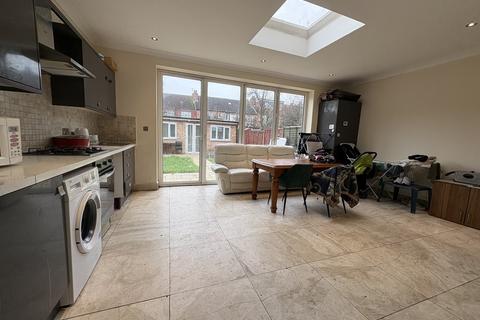 undefined, Arcadian Gardens, London N22