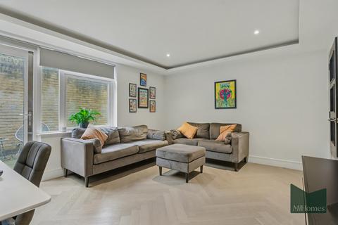 2 bedroom apartment for sale, Gaudin Court, Elland Close