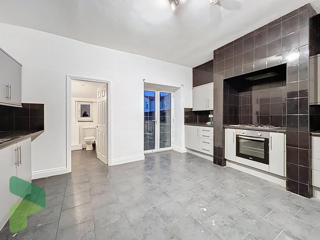 Fitted Dining Kitchen