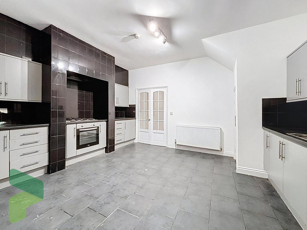 Fitted Dining Kitchen