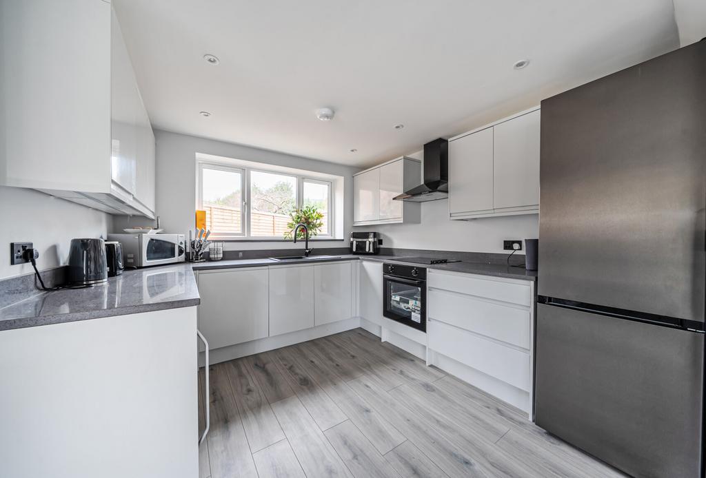 1389452 16 694020...