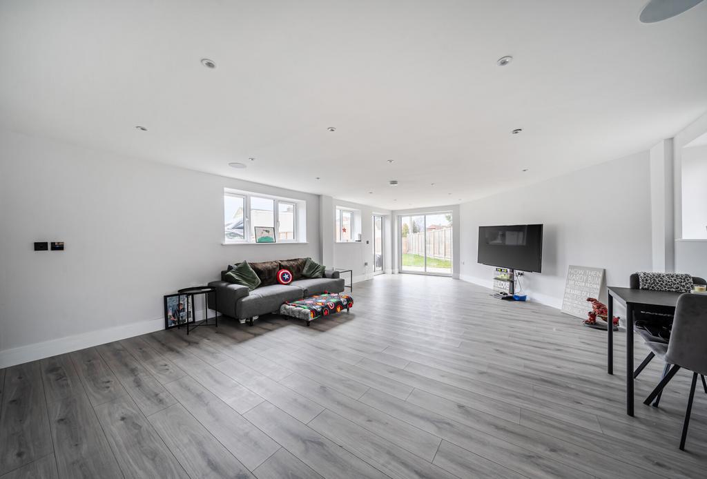 1389452 18 694020...