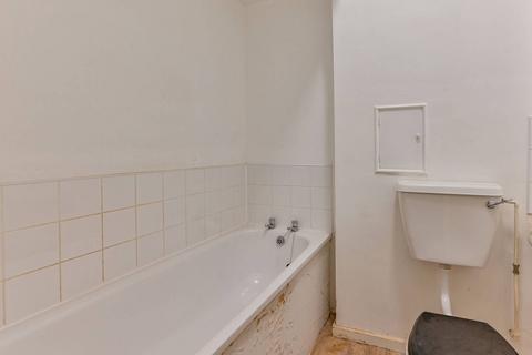 1 bedroom flat for sale, Burghley Road, Kentish Town, London, NW5