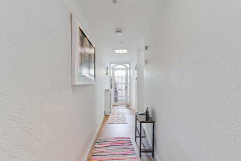 2 bedroom flat for sale, Kennington Lane, Kennington, London, SE11