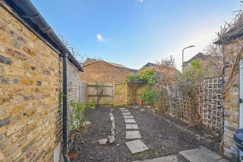 2 bedroom flat for sale, Kennington Lane, Kennington, London, SE11
