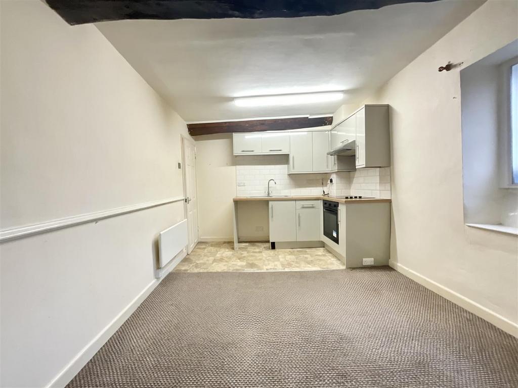Lounge / Kitchen