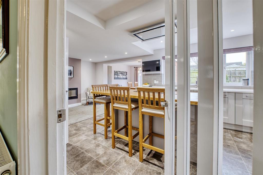 Holly Rd D78 7910 HDR.jpg