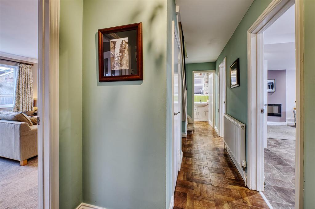 Holly Rd D78 7885 HDR.jpg