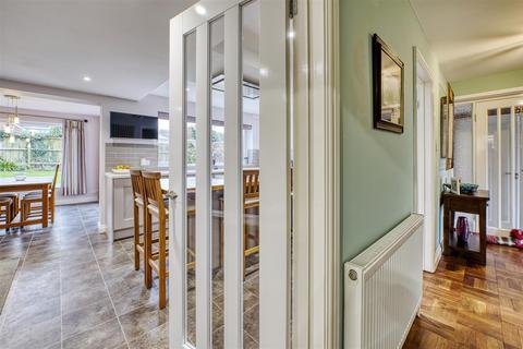 3 bedroom detached house for sale, Holly Road, Rushden