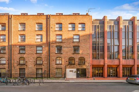 1 bedroom flat for sale, Irvine Court, 100 Whitfield Street, London