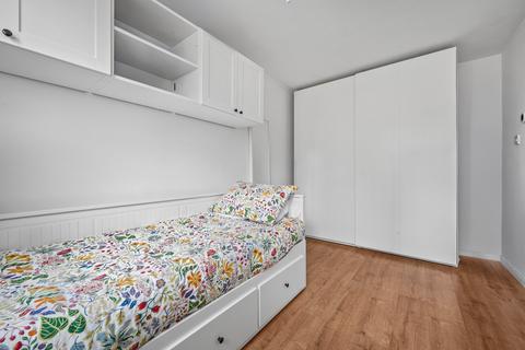 2 bedroom flat for sale, Elm House, East Ferry Road, London