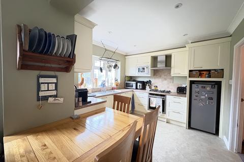 4 bedroom detached house for sale, Marshfield SN14