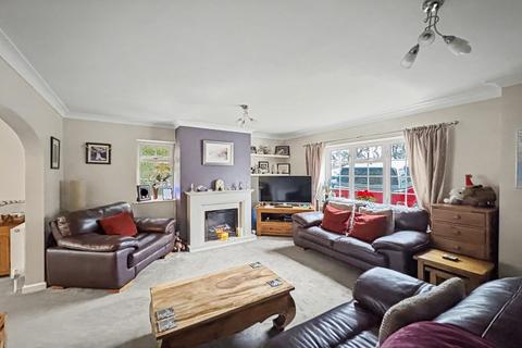 undefined, Marshfield SN14