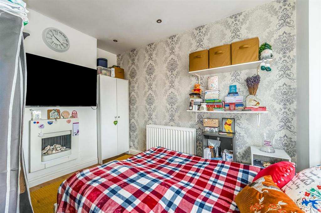 Lounge space (as bedroom).jpg