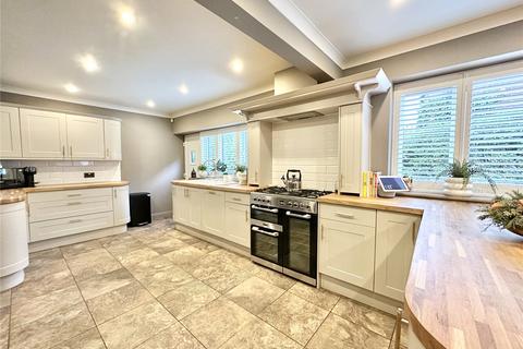 4 bedroom detached house for sale, Ferndown Road, Manchester M23