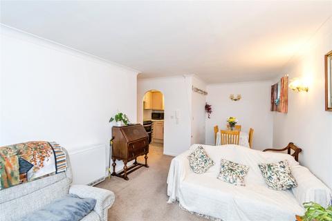 undefined, Chestnut Court (Southampton), Southampton SO17