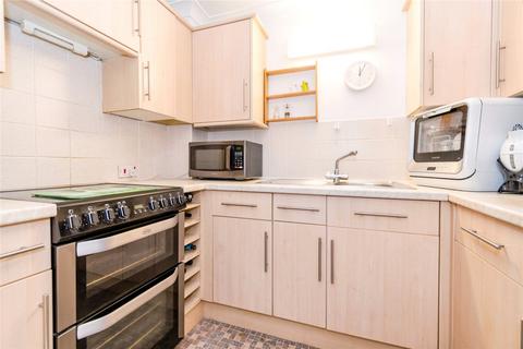 undefined, Chestnut Court (Southampton), Southampton SO17