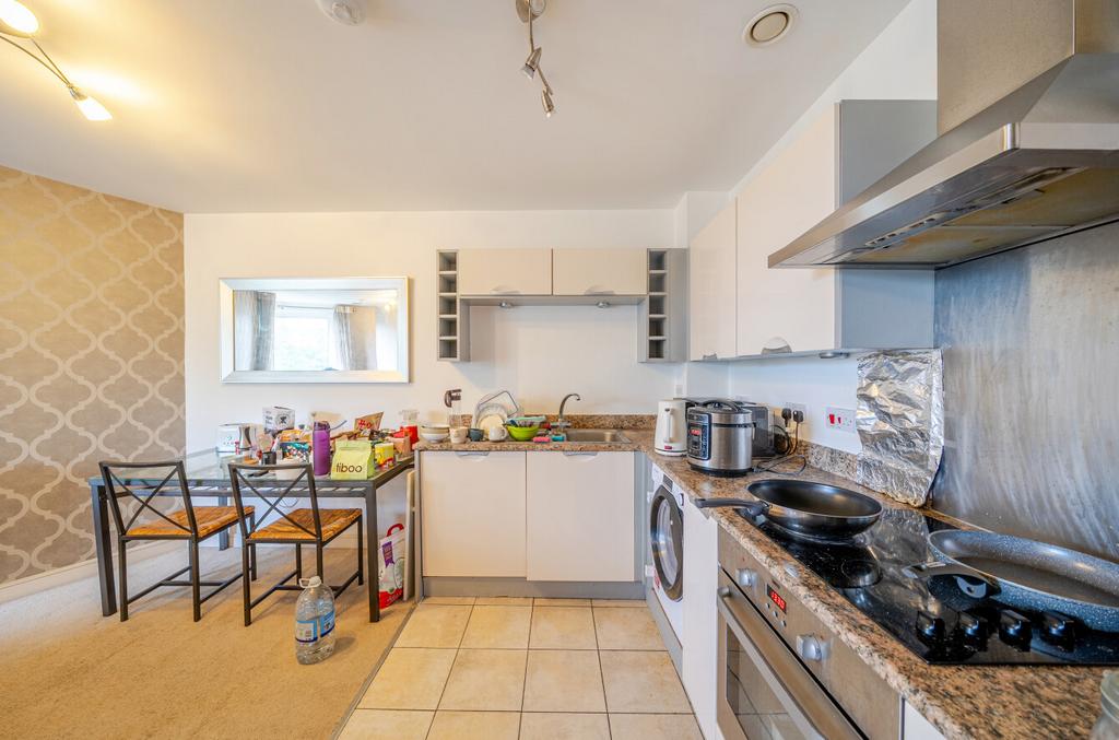 1375188 11 690361...