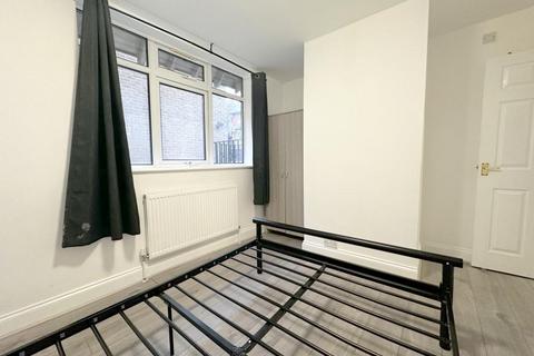 undefined, Downs Road, Luton, LU1 1QR
