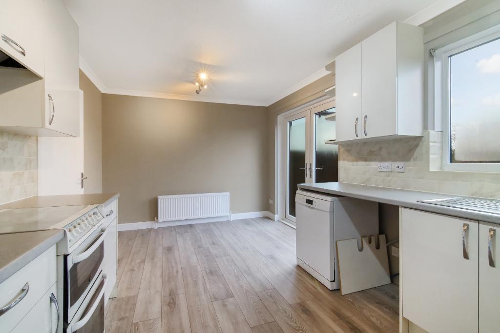 Kitchen/ Dining