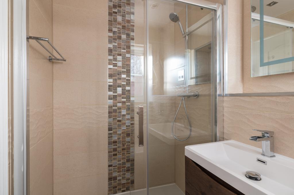 En suite