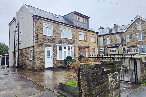 Lilycroft Road, Bradford, BD9