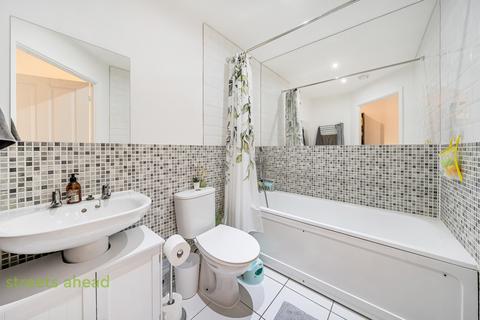 2 bedroom apartment for sale, Isis House, 5 Worcester Close, London, SE20