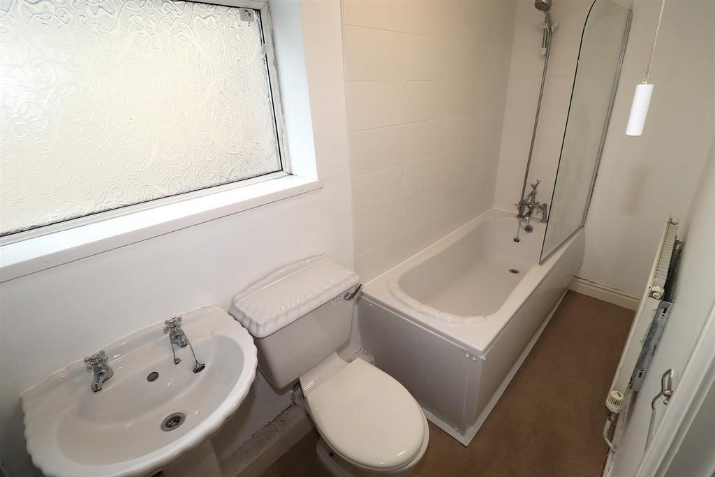 Bathroom.JPG