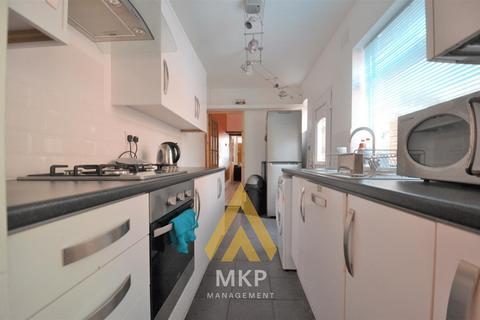3 bedroom terraced house to rent, Milner Road, Selly Oak, Birmingham B29
