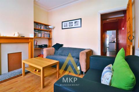 3 bedroom terraced house to rent, Milner Road, Selly Oak, Birmingham B29
