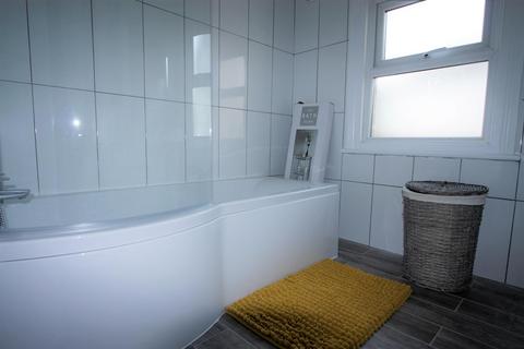 undefined, Double Room, Avondale Road, South Croydon, CR2 6JB