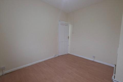 3 bedroom terraced house to rent, Arnold Road, Dagenham, RM9