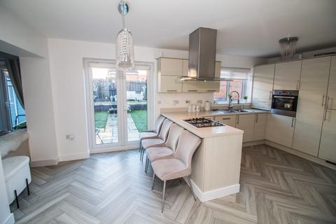 undefined, Waxwing, Ayton, Washington